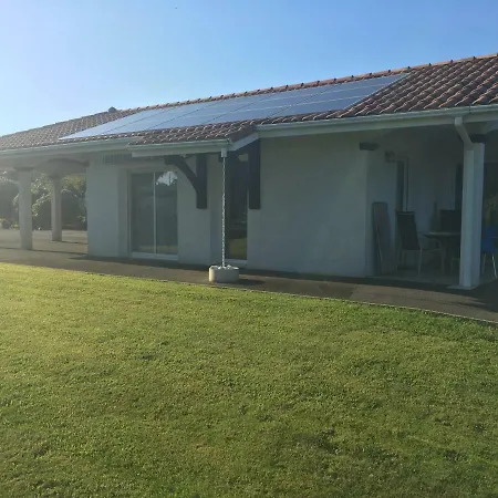 Holiday home L'ostalot *